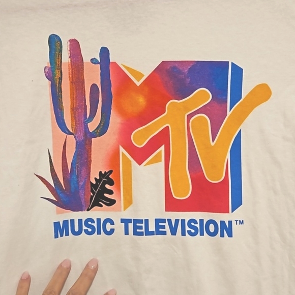 MTV Music Television graphic tee short sleeve white multicolor cactus Med EUC - Picture 2 of 5